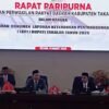 Rapat Paripurna DPRD, Wakil Bupati Serahkan LKPJ Bupati Takalar Tahun 2025