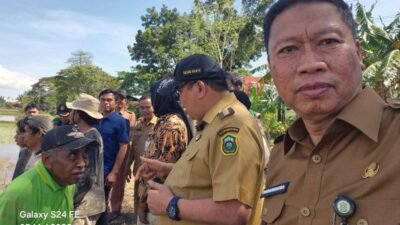 Di Pinggir Sawah, Bupati Takalar Bincang Hangat Bersama Petani di Polut