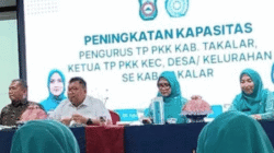 Di Hadapan Ratusan Pengurus PKK, Daeng Manye: Tak Ada Laki-laki Hebat Tanpa Istri Hebat