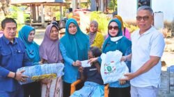 Gerak Cepat, Plt Camat Bersama Ketua TP-PKK Kecamatan Polsel  Turun langsung Salurkan Bantuan Korban Kebakaran di Bontokadatto 